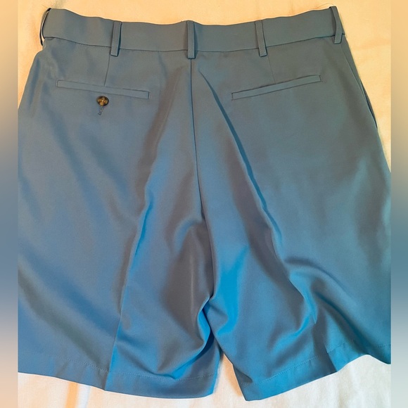 Pro Tour Shorts - Picture 2 of 5